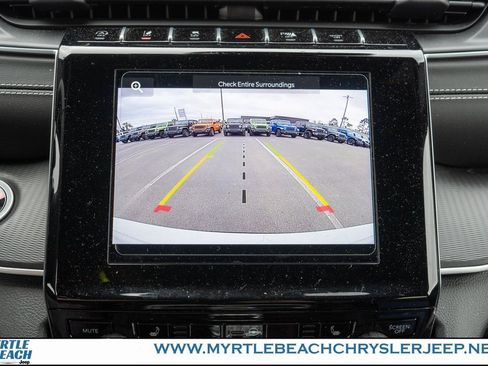 Certified 2024 Jeep Grand Cherokee L Altitude image 22