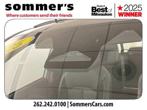 Used 2025 Subaru Forester Touring image 27