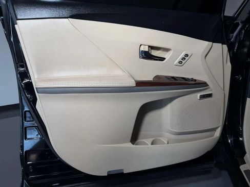 Used 2015 Toyota Venza XLE w/ XLE Premium Package FWD image 25