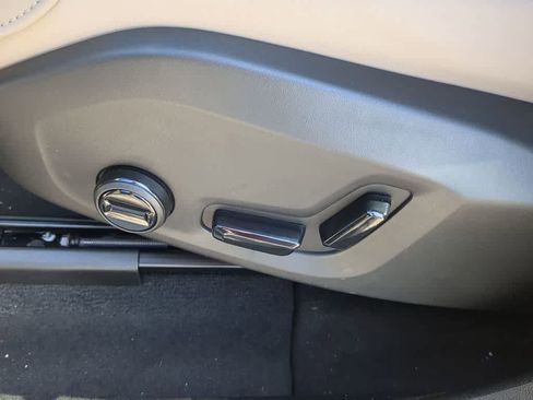 New 2026 Volvo XC60 T8 Plus w/ Protection Package Premier AWD/4WD image 16
