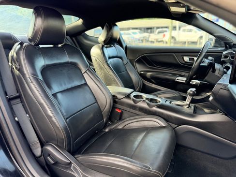 Used 2025 Ford Mustang Premium RWD image 20