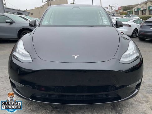 Used 2023 Tesla Model Y Long Range AWD/4WD image 2