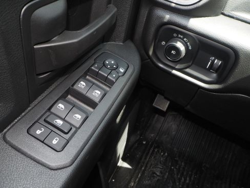 New 2025 RAM 5500 Tradesman image 31