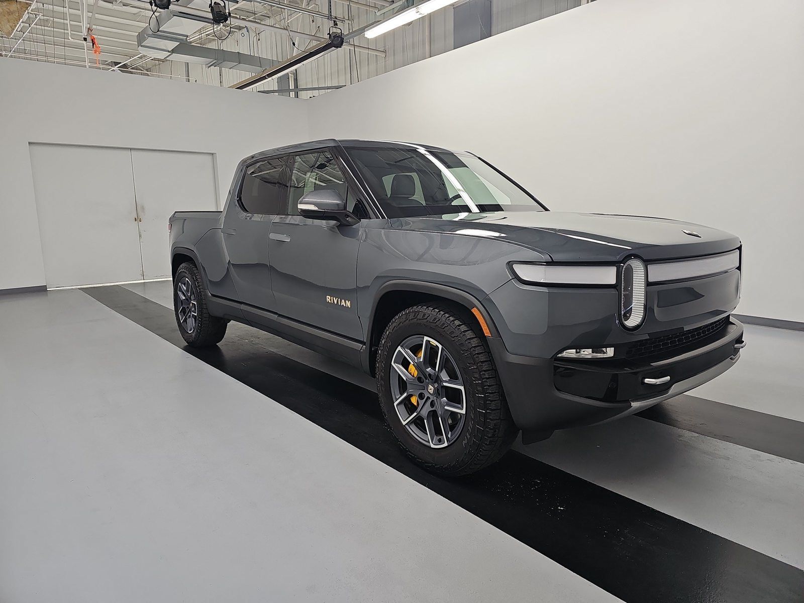 Used 2022 Rivian R1T Launch Edition AWD/4WD image 7