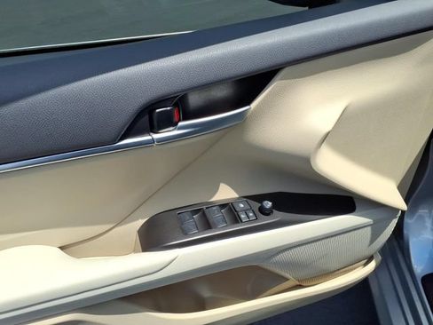 Used 2024 Toyota Camry LE FWD image 11