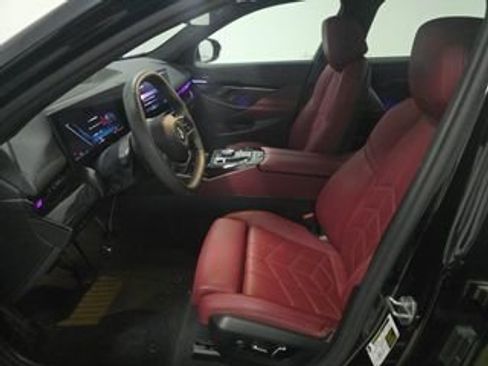 Used 2024 BMW 530i image 6