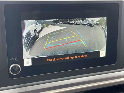 Used 2025 Toyota 4Runner SR5 image 6