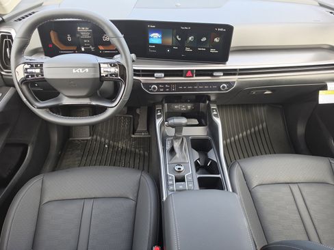 New 2026 Kia Sorento S FWD image 5