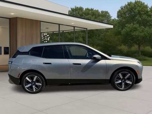 Certified 2023 BMW iX xDrive50 w/ Sport Package image 7