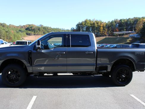 New 2026 Ford F350 Lariat w/ Black Appearance Package image 6