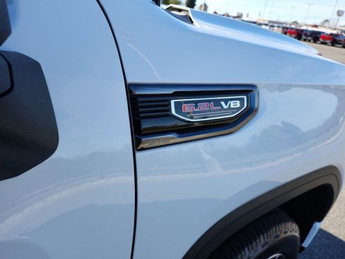 Certified 2023 GMC Sierra 1500 AT4 w/ AT4 Premium Package image 8