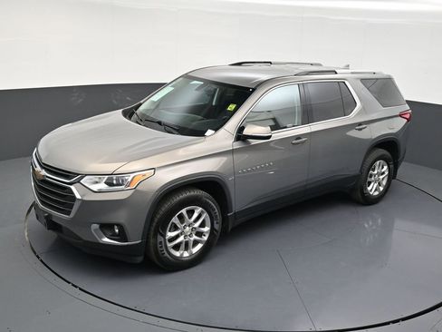 Used 2018 Chevrolet Traverse LT FWD image 12