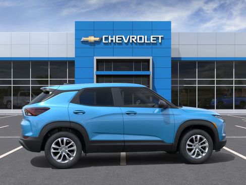 New 2026 Chevrolet TrailBlazer LS w/ LS Convenience Package FWD image 5
