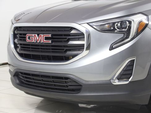 Used 2018 GMC Terrain SLE w/ Driver Convenience Package FWD image 45