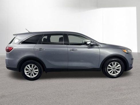 Used 2020 Kia Sorento FWD V6 image 34