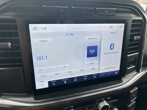 Certified 2022 Ford F150 XLT w/ Equipment Group 302A High image 26