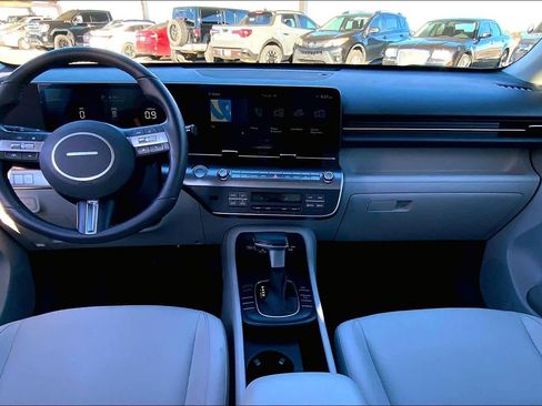Certified 2025 Hyundai Kona SEL image 15
