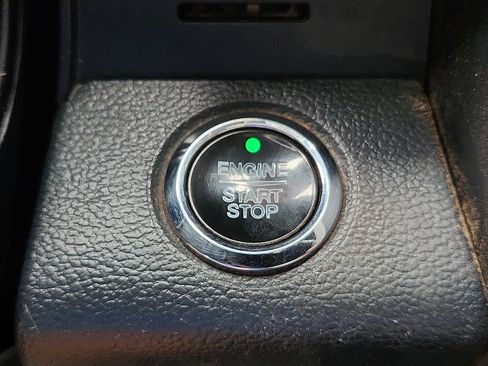 Used 2022 Ford F250 Lariat w/ Lariat Ultimate Package AWD/4WD image 19