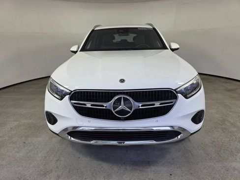 Certified 2025 Mercedes-Benz GLC 300 4MATIC image 2