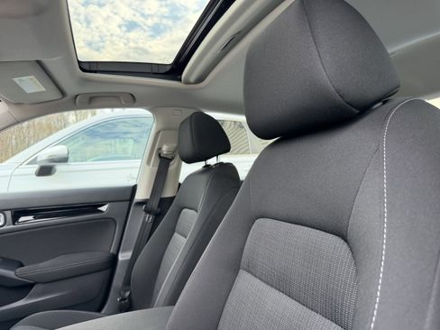 Used 2023 Honda Civic EX image 25