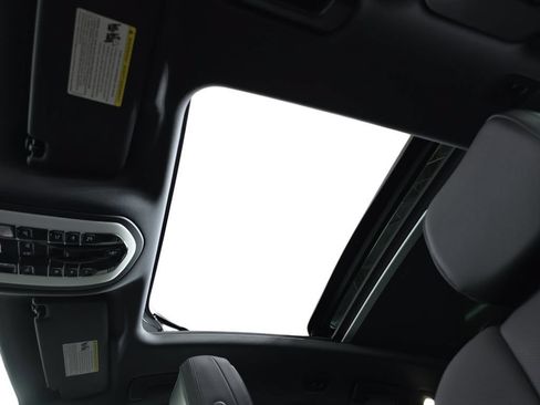 Certified 2026 Porsche Macan S AWD/4WD image 28