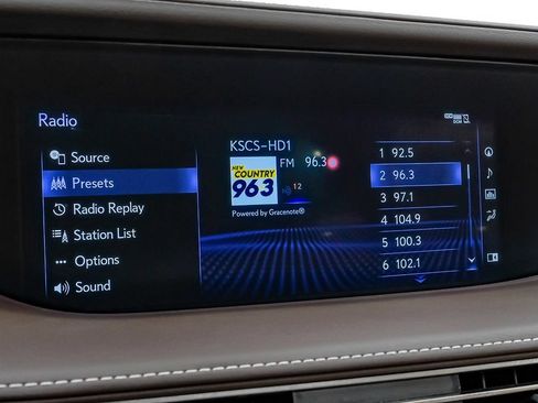 Used 2018 Lexus LS 500 w/ Luxury Package RWD image 28