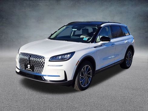 New 2026 Lincoln Corsair Premiere image 3