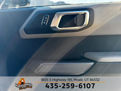 Used 2023 Ford Bronco Wildtrak image 28
