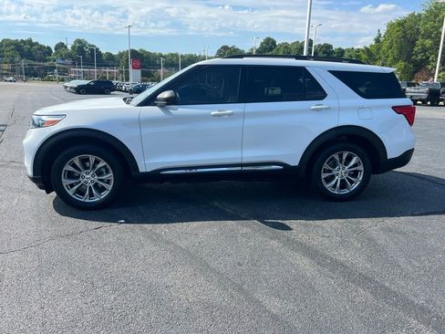 Used 2020 Ford Explorer XLT w/ Equipment Group 202A AWD/4WD image 6