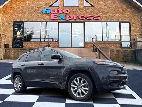 Used 2015 Jeep Cherokee Limited image 1