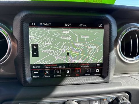 Used 2022 Jeep Wrangler Unlimited Sahara w/ Cold Weather Group AWD/4WD image 20