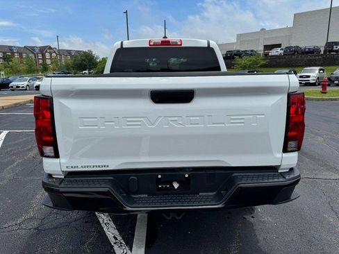 Used 2023 Chevrolet Colorado W/T RWD image 4