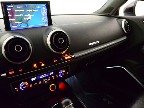 Used 2016 Audi A3 e-tron Premium Plus w/ Premium Plus Package image 27