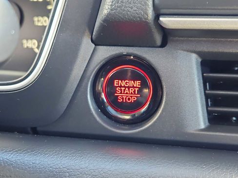 Certified 2025 Honda Pilot Touring image 26