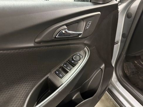 Certified 2025 Chevrolet Malibu LT image 8