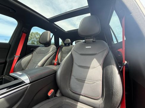 Used 2024 Mercedes-Benz GLC 43 AMG 4MATIC image 6