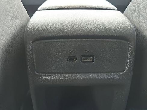 Used 2025 Chevrolet Trax LT w/ Driver Confidence Package image 26