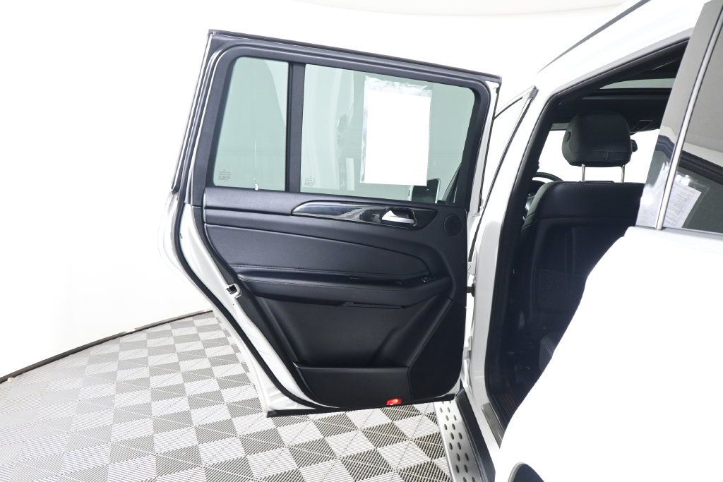 Used 2017 Mercedes-Benz GLS 450 4MATIC image 30