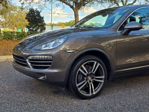 Used 2013 Porsche Cayenne Diesel AWD/4WD image 27