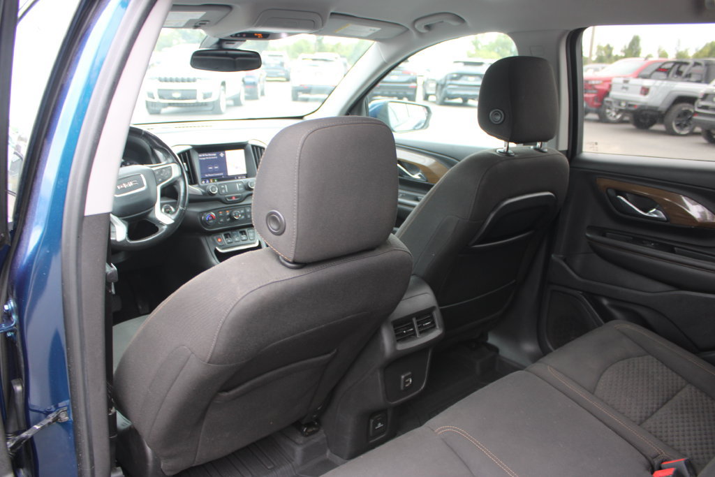 Used 2020 GMC Terrain SLE w/ Driver Convenience Package FWD image 27