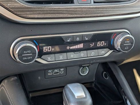 Used 2021 Nissan Altima 2.5 Platinum image 29