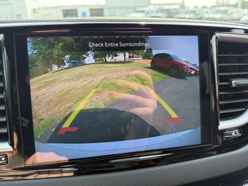 Used 2026 Chrysler Pacifica Select FWD image 28