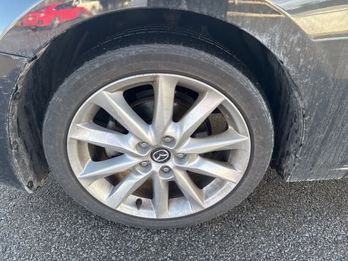 Used 2017 MAZDA MAZDA3 Grand Touring image 11