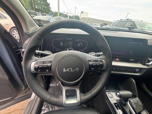 Certified 2024 Kia Sportage EX FWD image 14