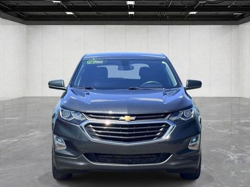 Used 2019 Chevrolet Equinox LT FWD image 2