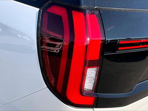 New 2025 Ford Expedition Tremor image 14