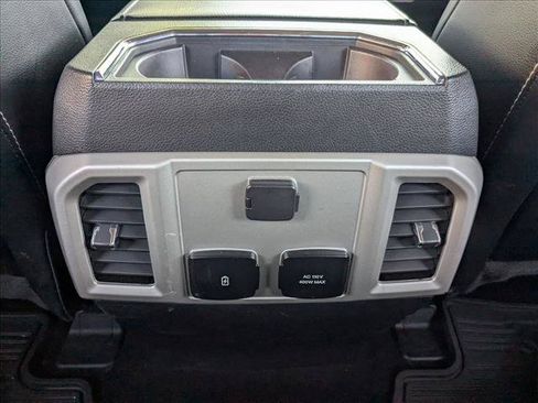 Used 2019 Ford F150 Lariat RWD image 17