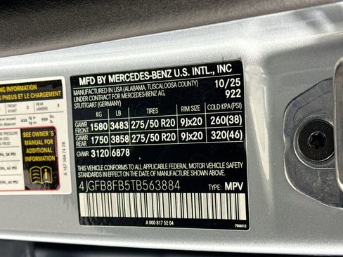 New 2026 Mercedes-Benz GLE 580 4MATIC image 33