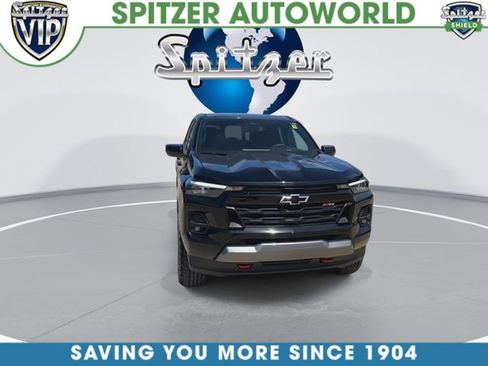 Used 2025 Chevrolet Colorado Z71 w/ Z71 Convenience Package 2 AWD/4WD image 3