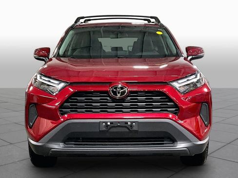 Used 2023 Toyota RAV4 XLE w/ Convenience Package AWD/4WD image 4